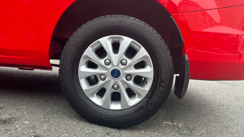 Ford Transit Custom 300 L2 Diesel Fwd 2.0 EcoBlue 130ps High Roof Limited Van